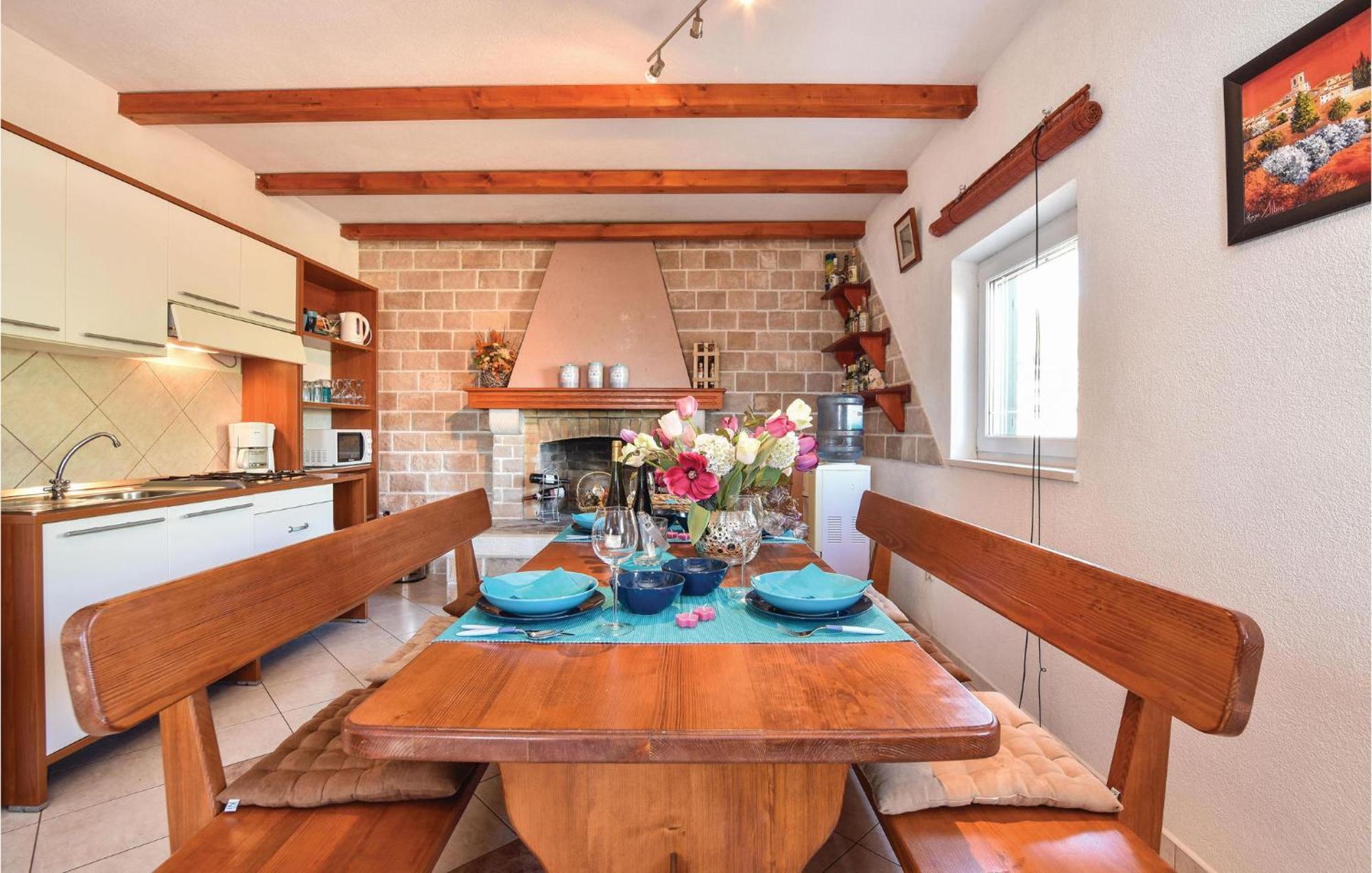Pet Friendly Home In Postira With Wifi Exteriör bild