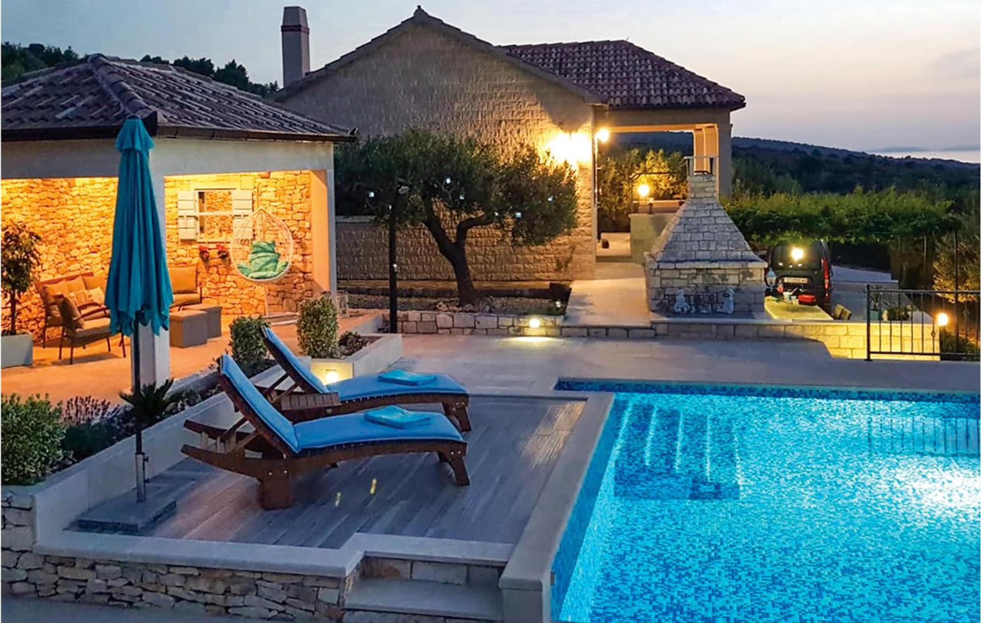 Pet Friendly Home In Postira With Wifi Exteriör bild